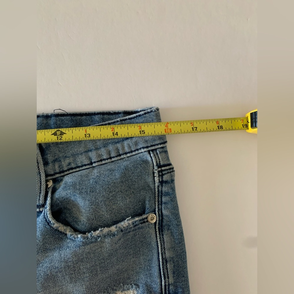 RtA Bryant Skinny Fit Distressed Jeans Men’s Size 32 Medium Blue Wash Denim - Picture 10 of 11